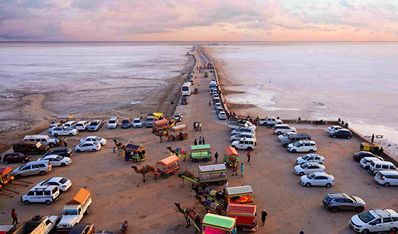 Rann Utsav: Where the White Desert dances to the rhythm of culture