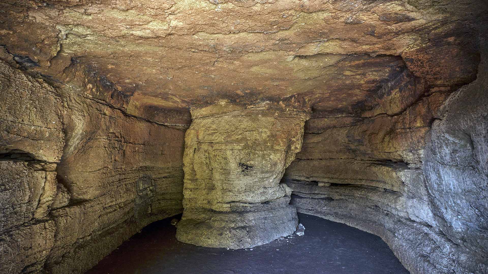 khambhalida-caves-rajkot-gujarat-2-attr-hero
