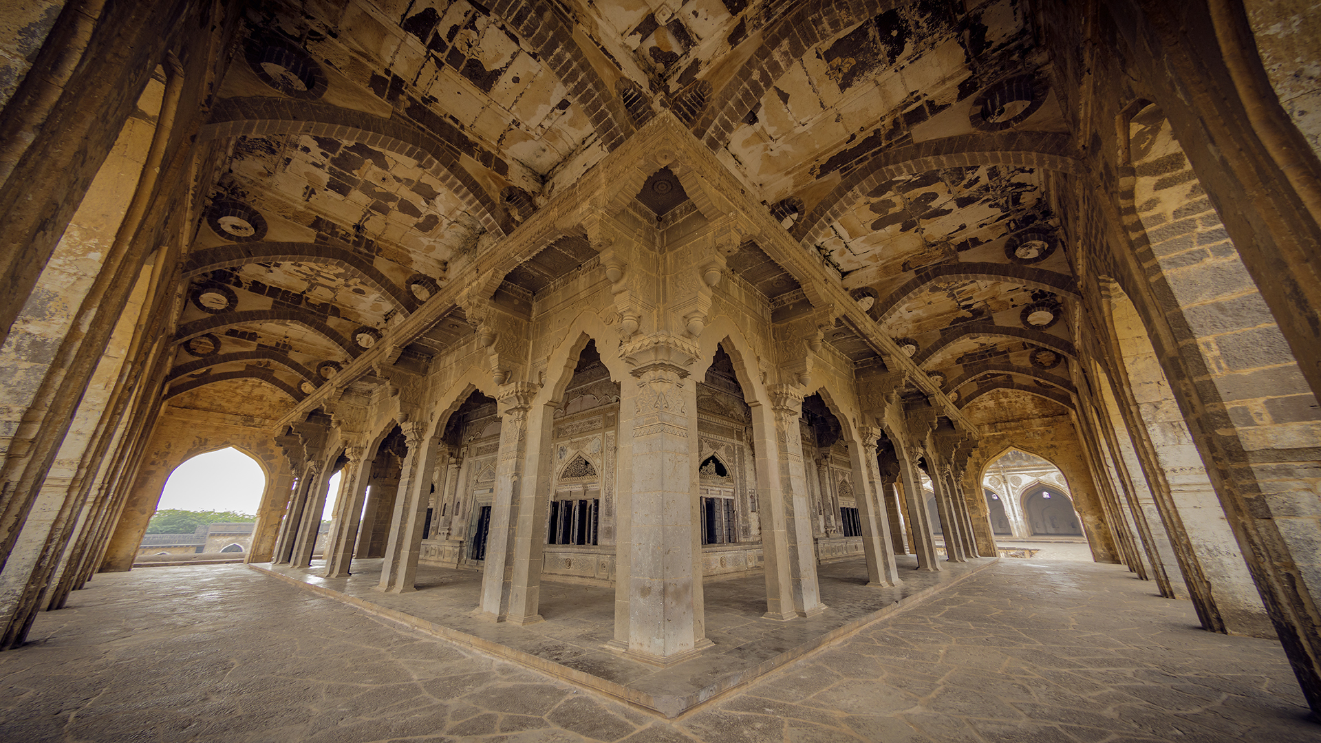 ibrahim-rauza-bijapur-karnataka