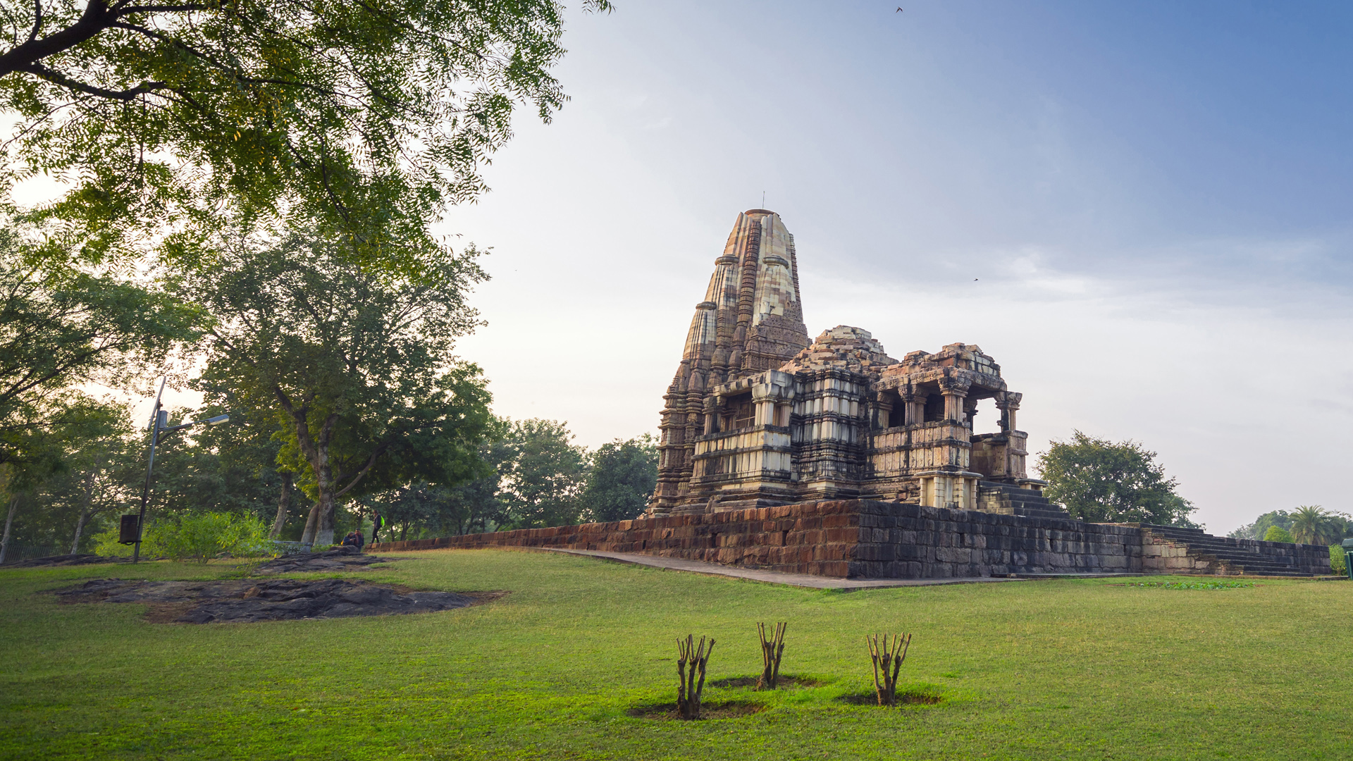 khajuraho-duladeo-temple
