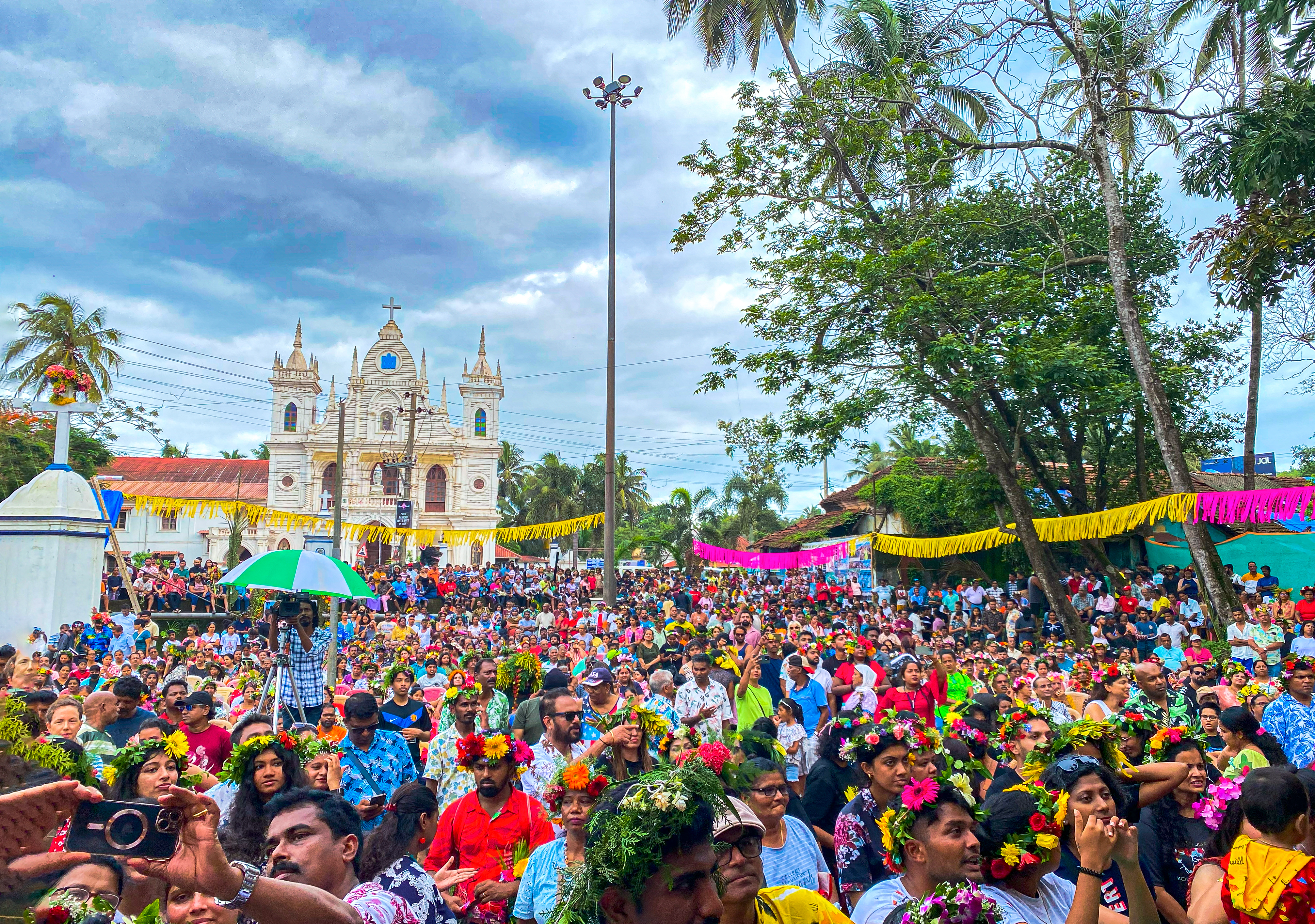 sao-joao-crowd