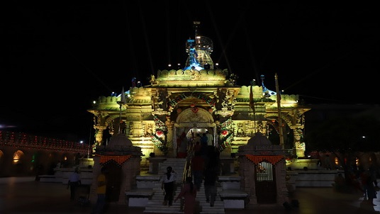 navratri-mahotsav-right-side-image