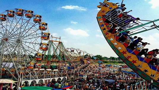 Rajkot-janmashtmi-lok-mela-right-side-image
