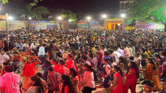 vibrant-navratri-right-side-image